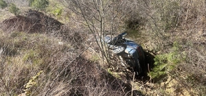 Bilecik'te otomobil dereye uçtu, 1 kişi yaralandı