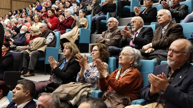 Kütahya'da "Kadın Dostu Kent" söyleşisine ilgi