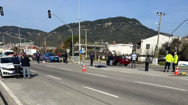 Çanakkale'de otomobilin çarptığı yaya hayatını kaybetti