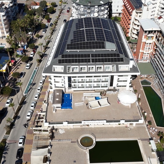 Alanya'da bayram tatili öncesi turizm hareketlendi, otellerde rezervasyonla...