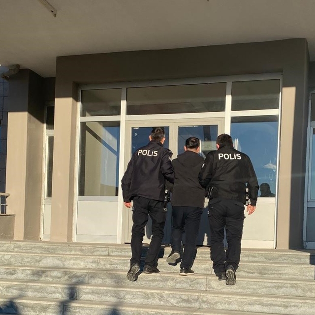 Sivas'ta göçmen kaçakçılığı operasyonu: 1 kişi tutuklandı