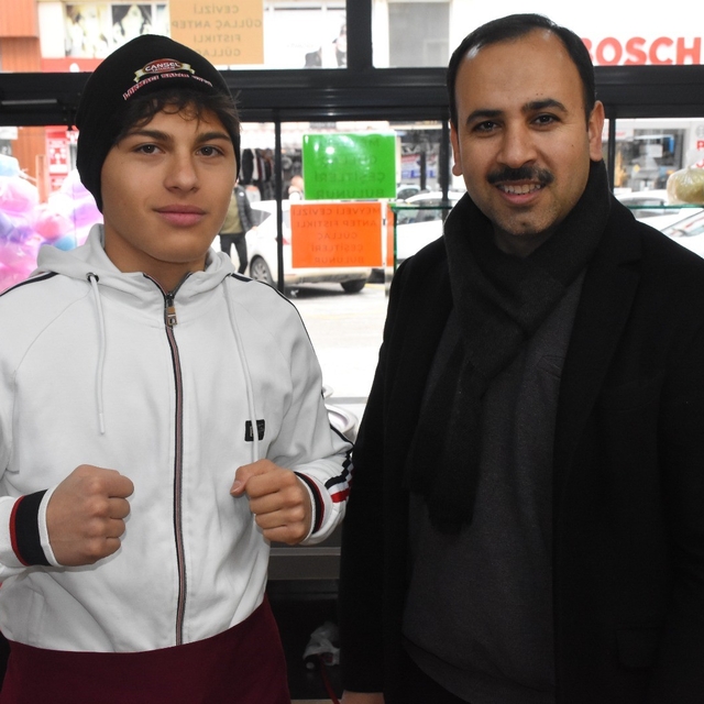 Şampiyon baklavacı her alanda adından söz ettiriyor