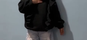 3 yaşındaki Avzem Türkeli'den duygulandıran İstiklal Marşı performansı