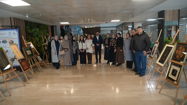 Muş'ta "Sanatın Diliyle Değerlerimiz" sergisi açıldı