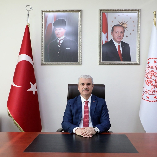 Konya Valisi Akın'dan İstiklal Marşı'nın Kabulü ve Mehmet Akif Ersoy'u Anma...