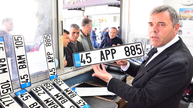 Manisa'da APP plaka yoğunluğu: 2 günde bin plaka değiştirildi