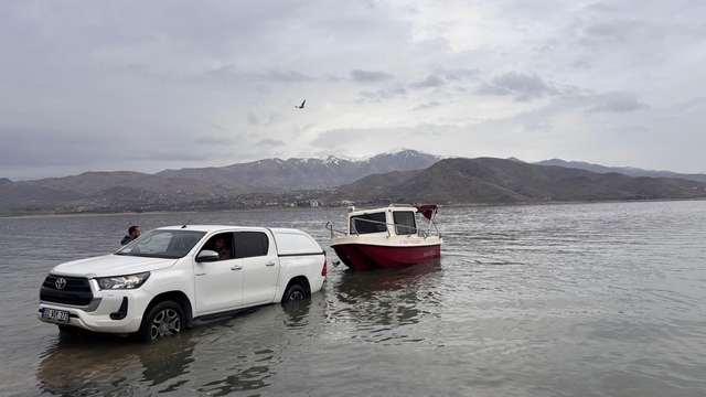 Elazığ'da kış mevsimi balık örneklemesi çalışması