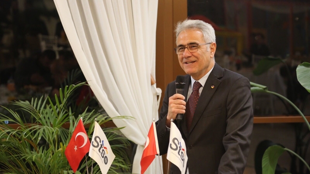 Özdemir, " Yerinde kalkınma ile ilçeler büyüyecek, Sivas güçlenecek"