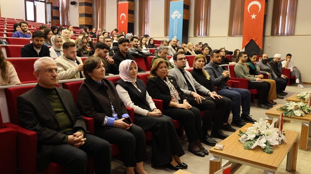 HKÜ'de "Modern Hayatın Ritmine Karşı Ramazan'ın Ruhu" konferansı düzenlendi