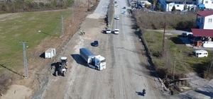 Çarşamba-Ayvacık karayolunda çalışmalar sürüyor