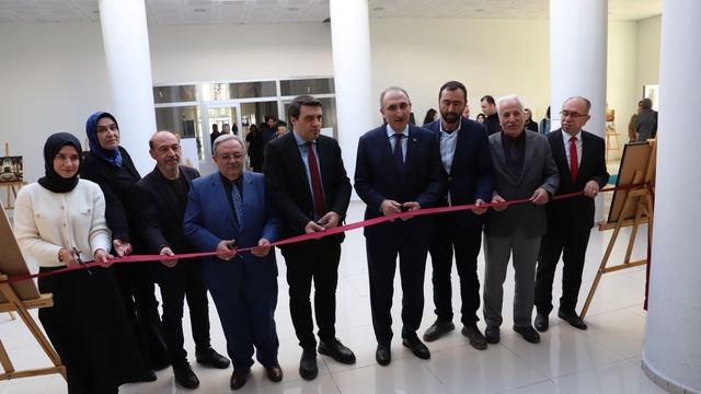 Fırat Üniversitesi'nde "Kutsal Topraklardan Dijital İzler" sergisi