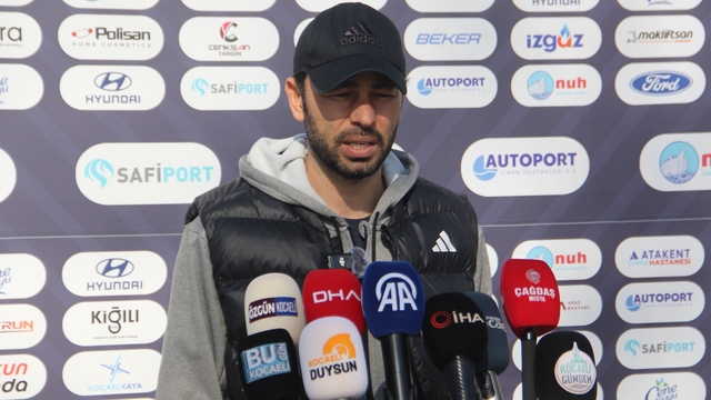 Selçuk İnan: "Her maçı kazanmak istiyoruz"
Selçuk İnan: "Sahamızda avantajı kullanmak istiyoruz"