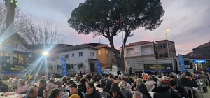 Büyükşehir’in iftar sofraları vatandaşları buluşturuyor