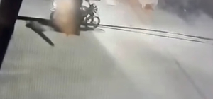 Hatay'da bir evin kurşunlanma anı kamerada