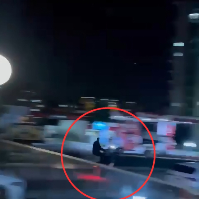 Motosikleti ön tekerini kaldırarak kullanan sürücüye 21 bin 694 lira ceza