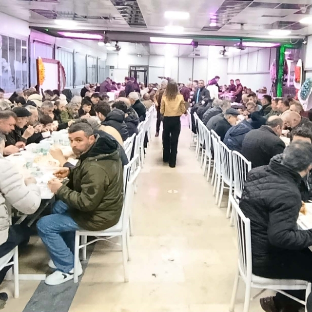 Gerze'de esnaf iftar programında buluştu