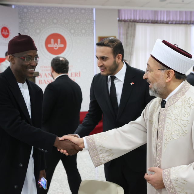 Diyanet İşleri Başkanı Arpaguş, İslam ülkelerinin büyükelçileriyle iftarda...