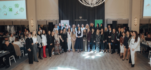 Yoncadır Kadın Derneği'nin iftarında bağışçı ve gönüllüler aynı sofrada bul...