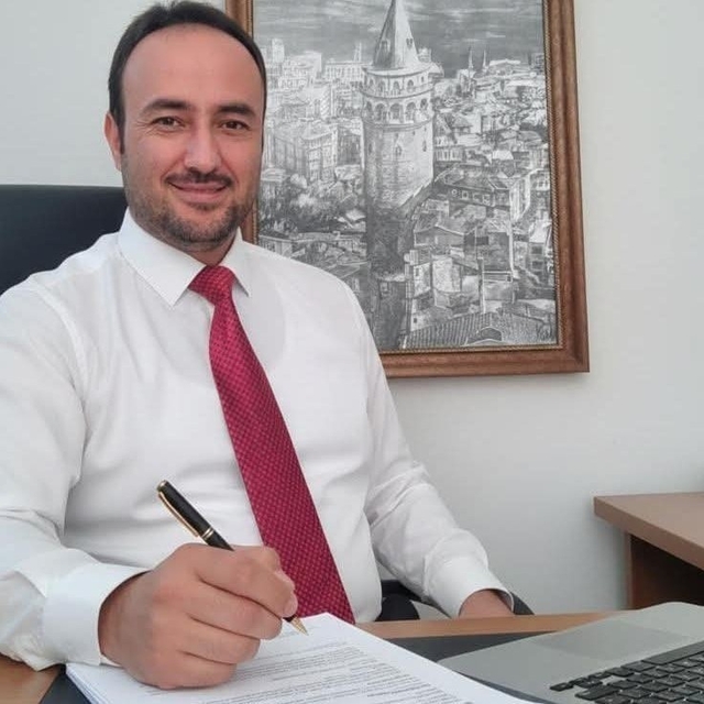 Manisa'da park ve trafik sorunu için dikkat çeken öneriler