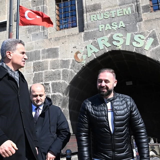 Vali Baruş; "Taşhan el sanatlarını geleceğe taşıyor"