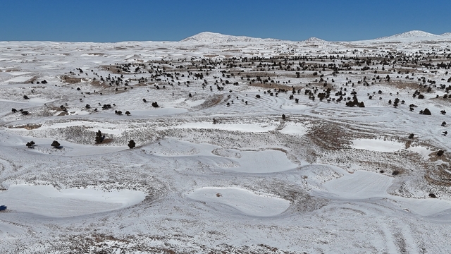 Toroslar 'da obruklar karla doldu