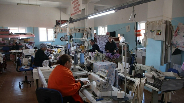 Emekli olunca köşesine çekilmedi, kadınlara umut oldu