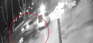 Bursa'daki feci kaza kameraya yansıdı... İkiye bölünen araçtan kurtuldu Kontrolden çıkan araç tırın altına böyle girdi Önce önündeki araca, sonra tırın altına girdi