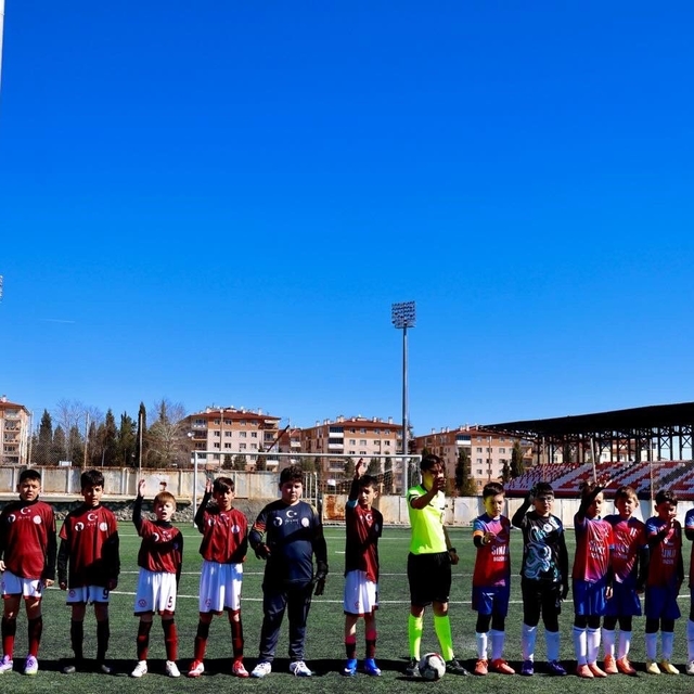 Bilecik'te Küçük Erkekler Futbol Müsabakaları heyecanla sürüyor