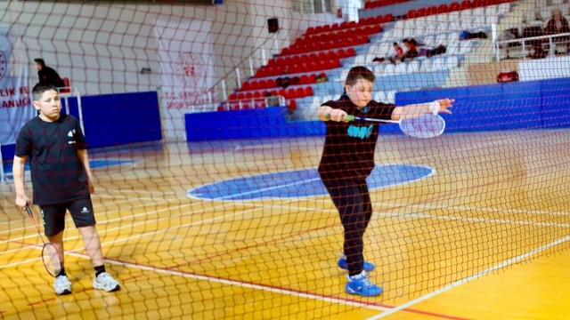 Bilecik'te Badminton Küçükler İl Birinciliği müsabakaları tamamlandı