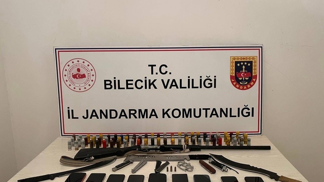 Bilecik'te silah kaçakçılığı operasyonu: 11 kişi gözaltına alındı