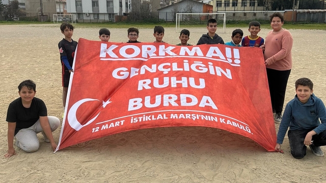 Bornovalı kursiyerlerden 'Korkma' mesajı