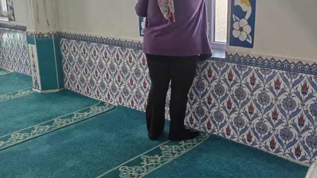 Germencik'te vatandaşların ibadeti için camilerde temizlik sürüyor