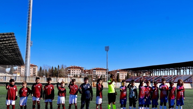 Bilecik'te Küçük Erkekler Futbol Müsabakaları heyecanla sürüyor