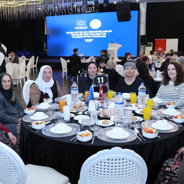 Kayseri' de kadın çiftçiler sürdürülebilir gelecek için buluştu
KTO Başkanı...