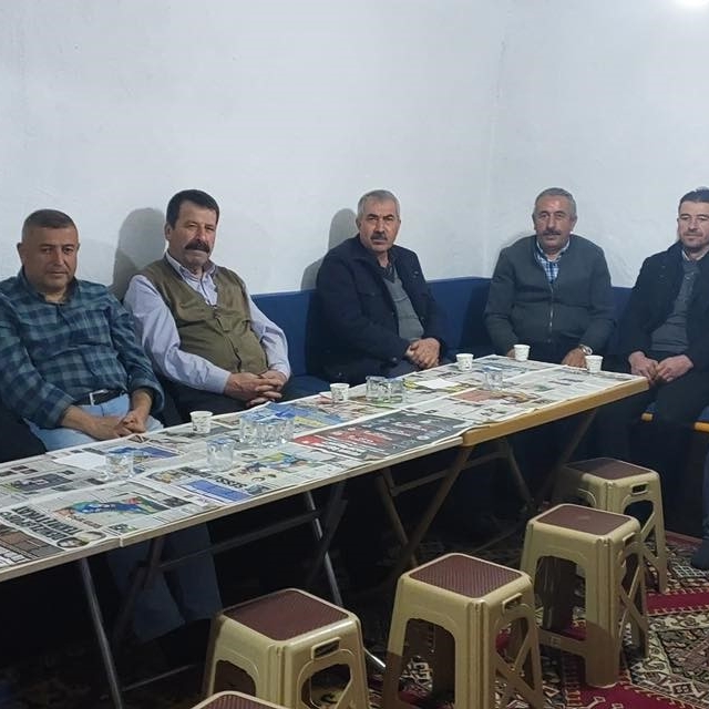 Dumlupınar Kaymakamı Teltik, muhtarlarla iftar yemeğinde bir araya geldi