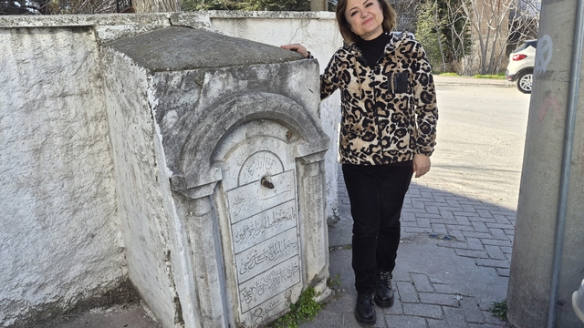 Bakımsız kalan asırlık çeşmenin restore edilmesi isteniyor
Cunudiye Mahalle Muhtarı Meral Karayel:
"Mahallemizin tek tarihi çeşmesi, bunun aktif hale getirilmesini istiyoruz"