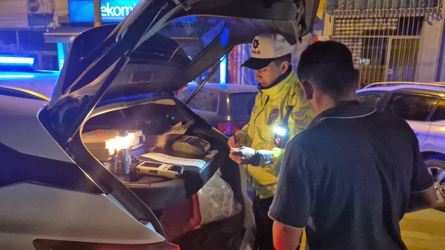 Eskişehir'de polis ekiplerince 328 şahıs ve 142 araç sorgulandı