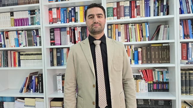 Doç. Dr. Mustafa Özalp: "ABD, Orta Doğu bataklığında duvara tosladı"