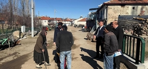 Evi yanan yaşlı kadın için kaymakamlık harekete geçti