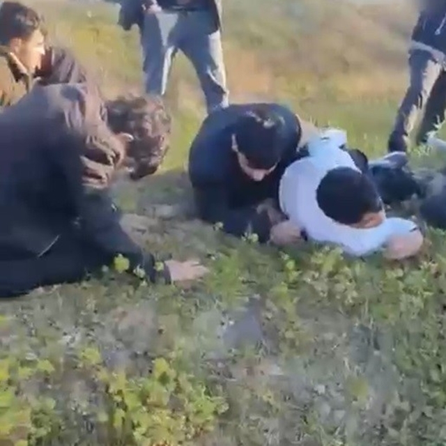 Kuzey Marmara'da polisi peşine böyle taktı: O anlar kamerada
Otoyolda dur i...