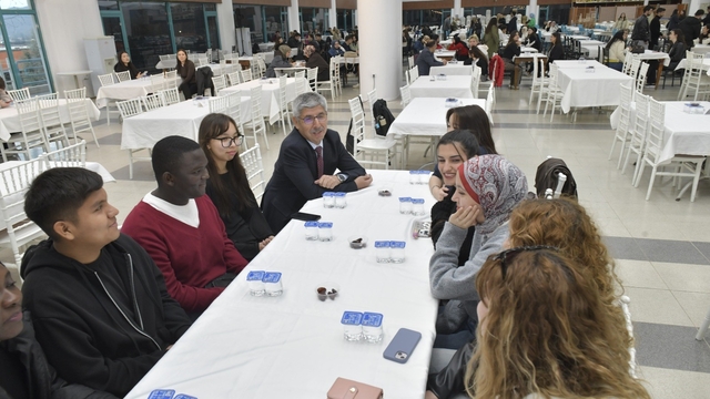 MSKÜ'de öğrenciler ve personel iftar sofrasında bir araya geldi