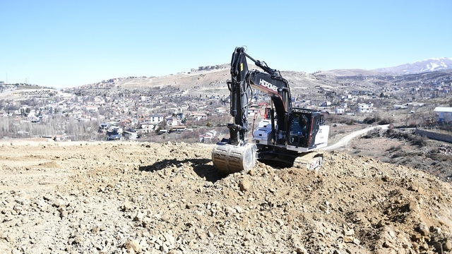 Yeşilyurt'un Mullakasım Mahallesi yeni yollarla buluşuyor