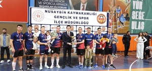 Nusaybin'de kurumlar arası voleybol turnuvası sona erdi