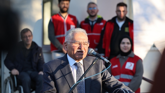 ERÜ'ye Kızılay Butik Giyim Merkezi açıldı