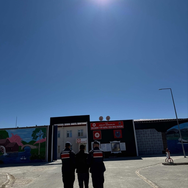 Hapis cezasıyla aranan şahsı jandarma yakaladı