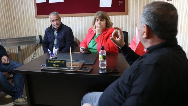 Mahalleli istiyor, Diyargaz reddediyor
Diyarbakır Yolaltı Mahallesi sakinleri, defalarca başvuru yapmalarına rağmen bölgelerine doğal gaz hattının çekilmediğini savundu