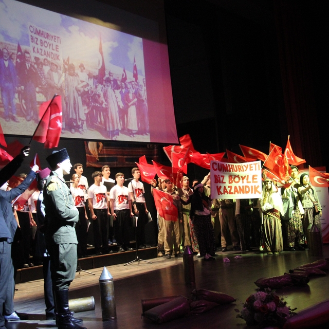 Aydın'da İstiklal Marşı'nın kabulü törenle kutlandı
