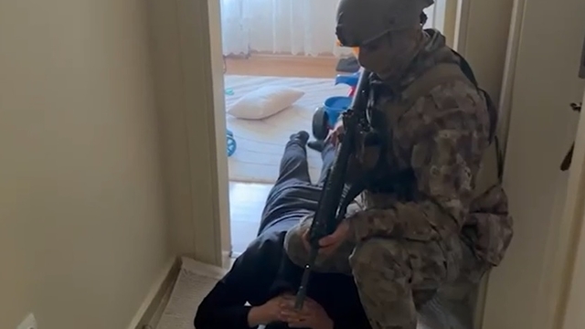 Sivas'ta firari 2 hükümlü PÖH destekli operasyonla yakalandı