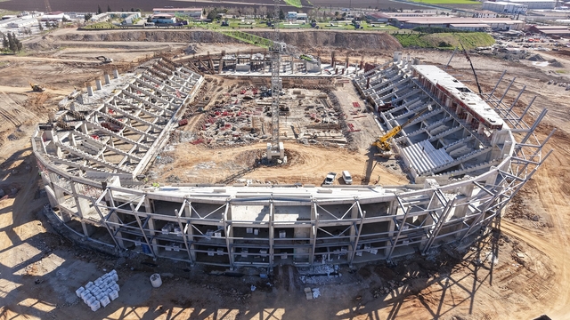 2 milyar TL'lik yatırımla Kahramanmaraş'a kazandırılan yeni stadyum yükseliyor