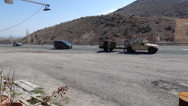 Malatya'da kurulması planlanan patriot hava savunma sistemi için sevkiyatlar sürüyor
Malatya'da İran hareketliliği devam ediyor